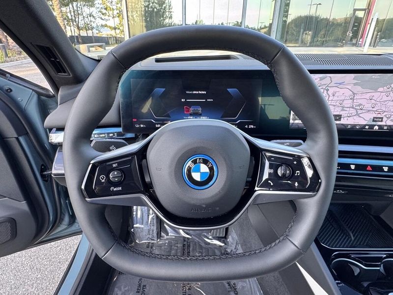 2024 BMW i5 eDrive40Image 23