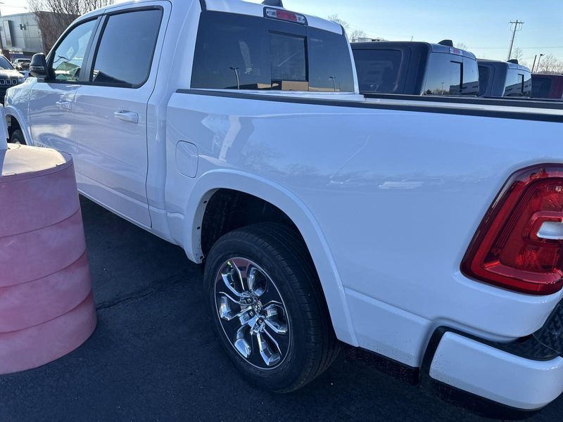 2025 RAM 1500 Big Horn Crew Cab 4x4 5