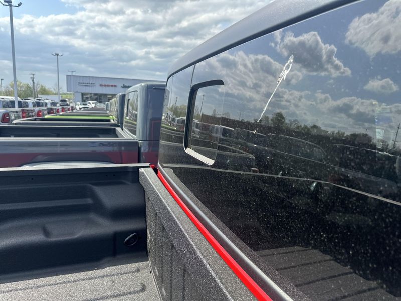 New 2025 Jeep Gladiator Rubicon 4x4Image 9