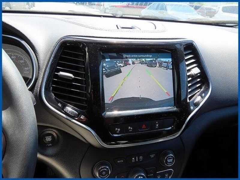 2021 Jeep Cherokee LimitedImage 18