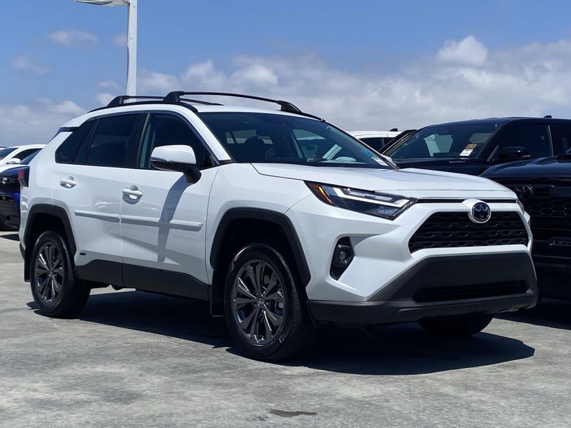 New 2025 Toyota RAV4 Hybrid XLE PremiumImage 2
