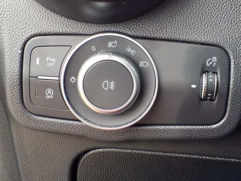 Used 2024 Alfa Romeo Stelvio VeloceImage 21