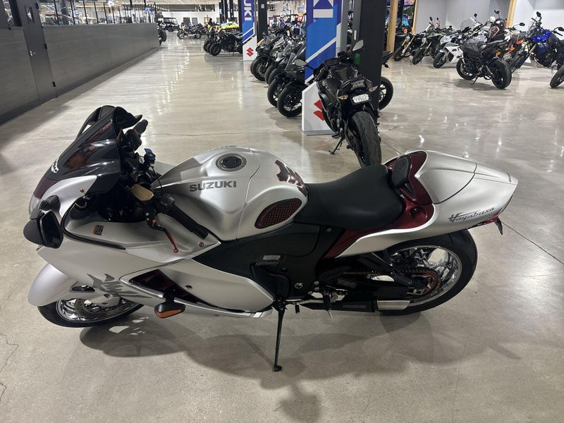 Used 2022 Suzuki HAYABUSA CA Image 12