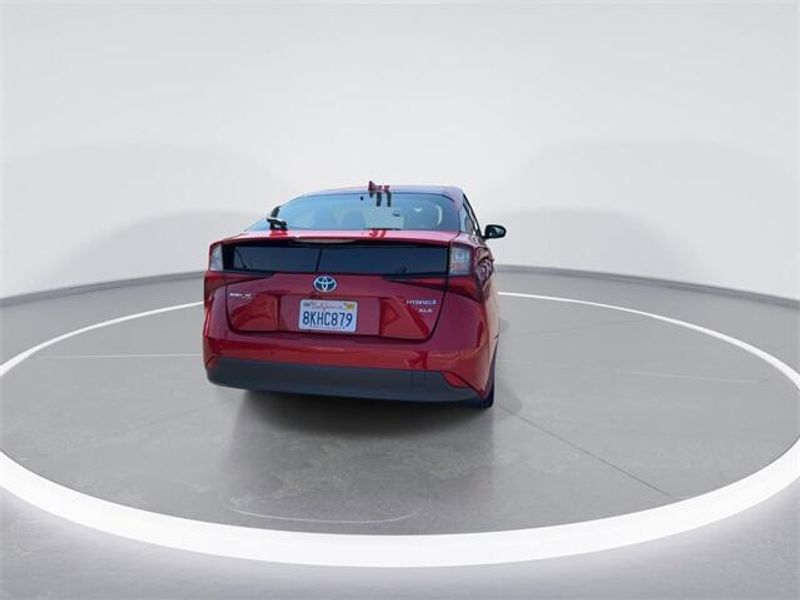 2019 Toyota Prius LImage 7