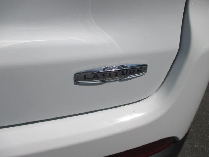 2024 Jeep Compass LatitudeImage 10
