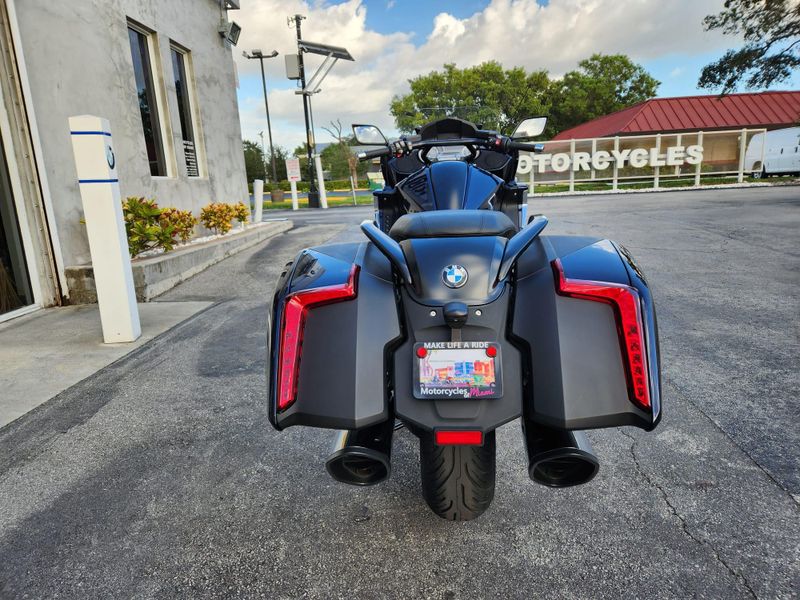 2019 BMW K 1600 B  in a IMPERIAL BLUE METALLIC exterior color. BMW Motorcycles of Miami 786-845-0052 motorcyclesofmiami.com 