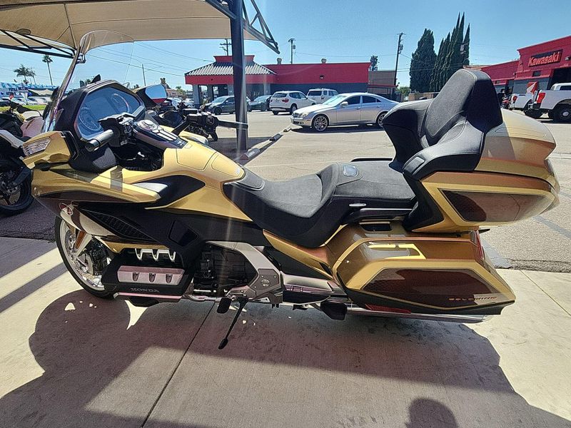 New 2025 Honda GOLDWING TOUR DCT Image 15