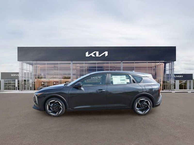 New 2026 Kia K4 EXImage 7