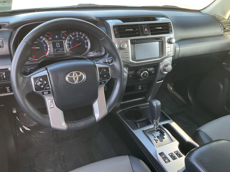 2018 Toyota 4Runner SR5Image 28