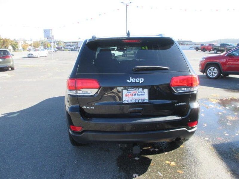 Used 2017 Jeep Grand Cherokee LaredoImage 8