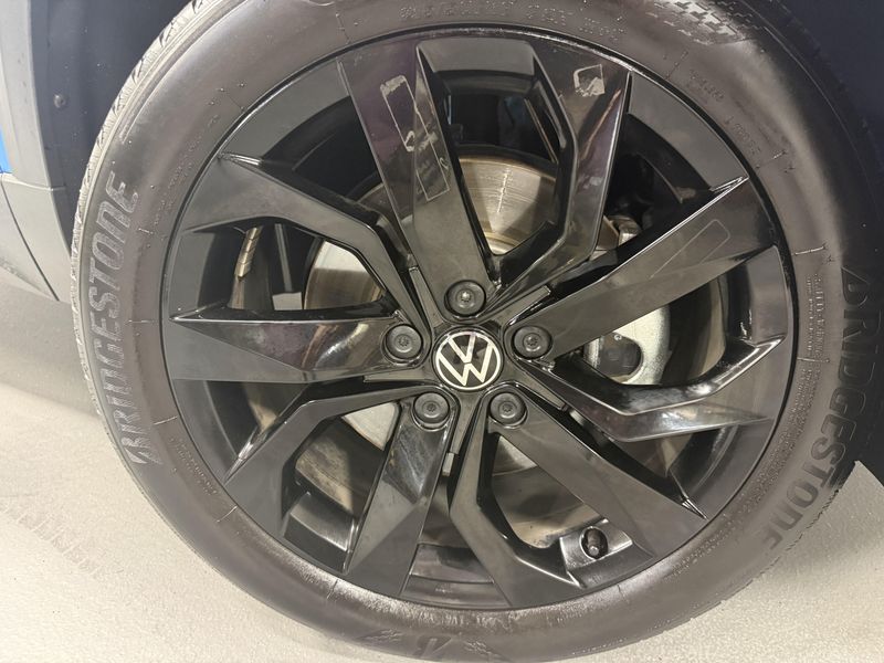 Used 2024 Volkswagen Taos SE w/SunroofImage 11