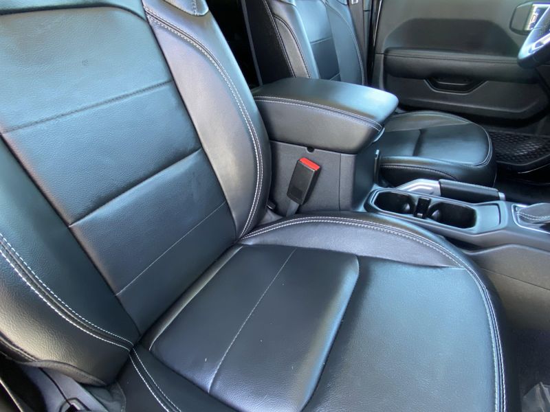 2022 Jeep Wrangler 4xE Unlimited Sahara 4xeImage 13