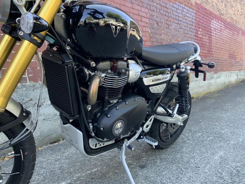 2025 Triumph SCRAMBLER 1200 XE