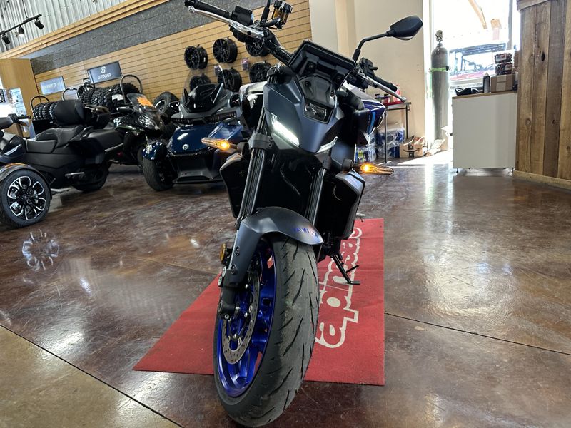 2024 YAMAHA MT09 TEAM BLUE in a TEAM YAMAHA BLUE exterior color. Family PowerSports (877) 886-1997 familypowersports.com 