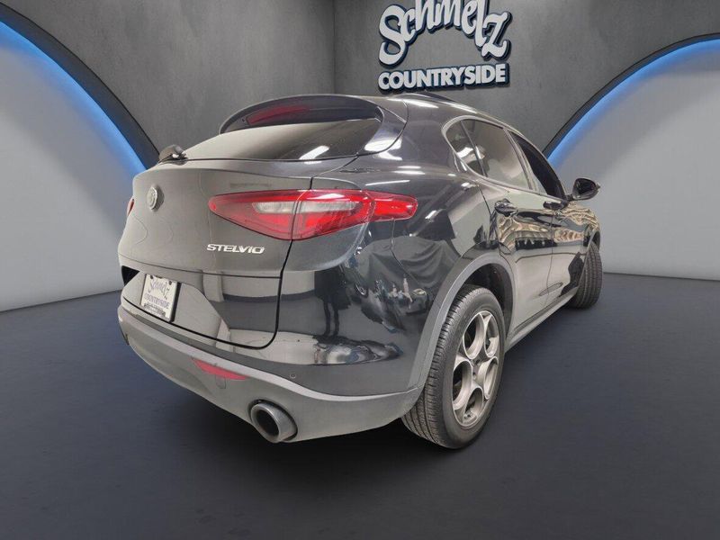 Used 2023 Alfa Romeo Stelvio Sprint AWD w/Sunroof/NavImage 15