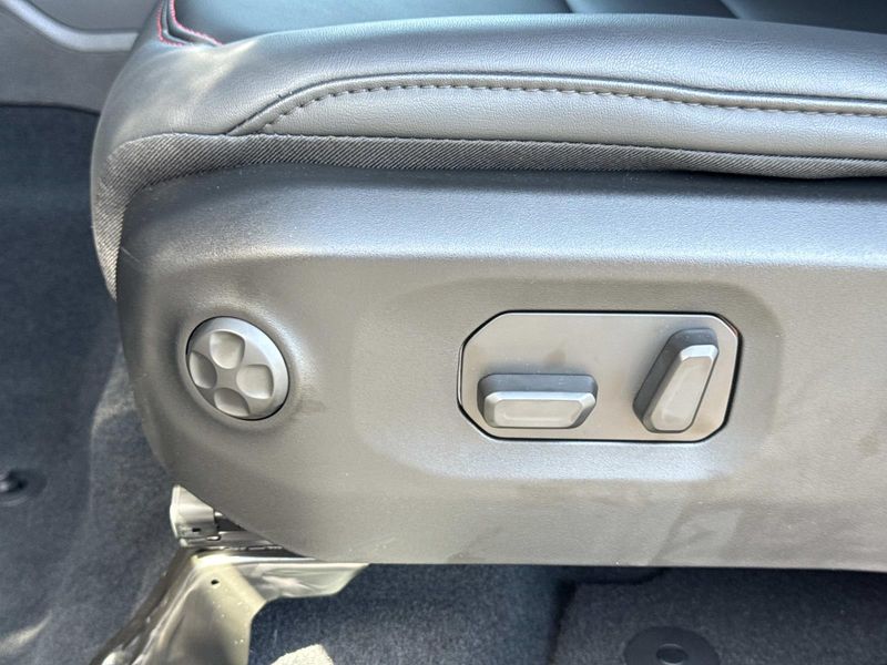 New 2026 Jeep Wrangler 4-door Rubicon X