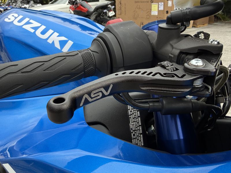 2025 Suzuki GSX-R1000RZ