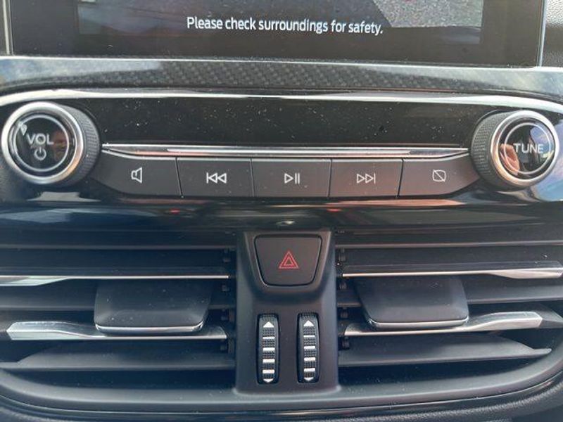 2024 Ford Escape ST-LineImage 31