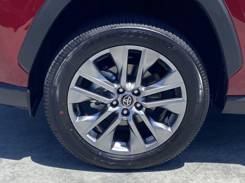New 2025 Toyota RAV4 XLE PremiumImage 8