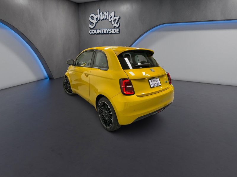 New 2026 Fiat 500e PopImage 8