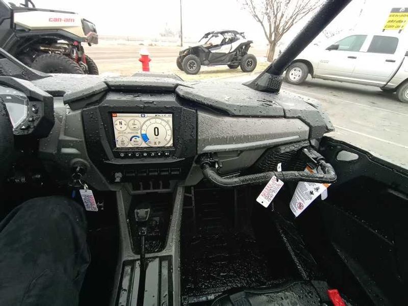 2025 Polaris RZR PRO R ULT 