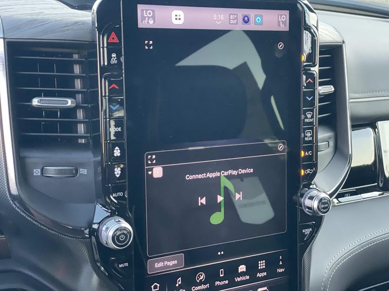 New 2026 RAM 1500 Limited Crew Cab 4x4 5'7' Box