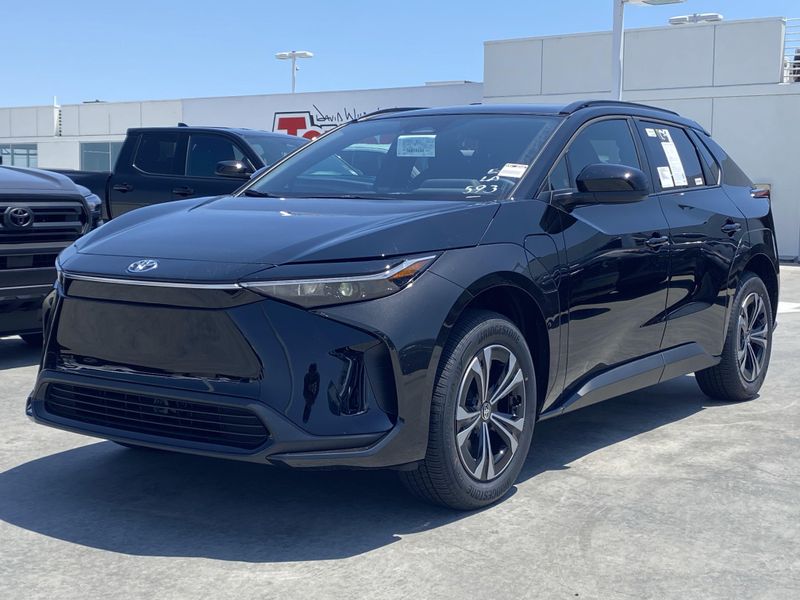 New 2025 Toyota bZ4X XLEImage 6