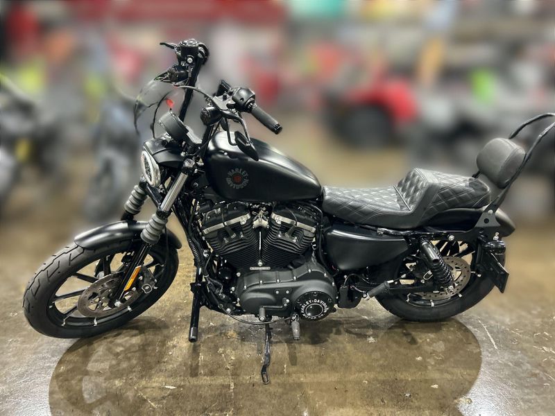 Used 2021 Harley-Davidson SPORTSTER IRON 883 Image 27