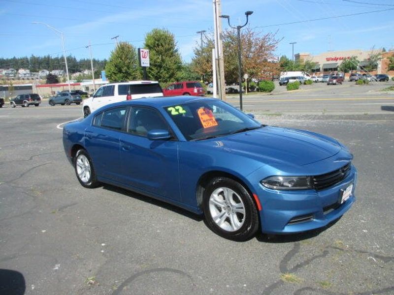 Used 2022 Dodge Charger SXTImage 5