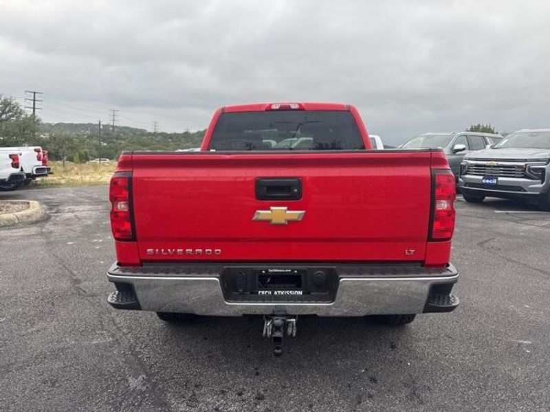 2017 Chevrolet Silverado 1500 LT photo 6