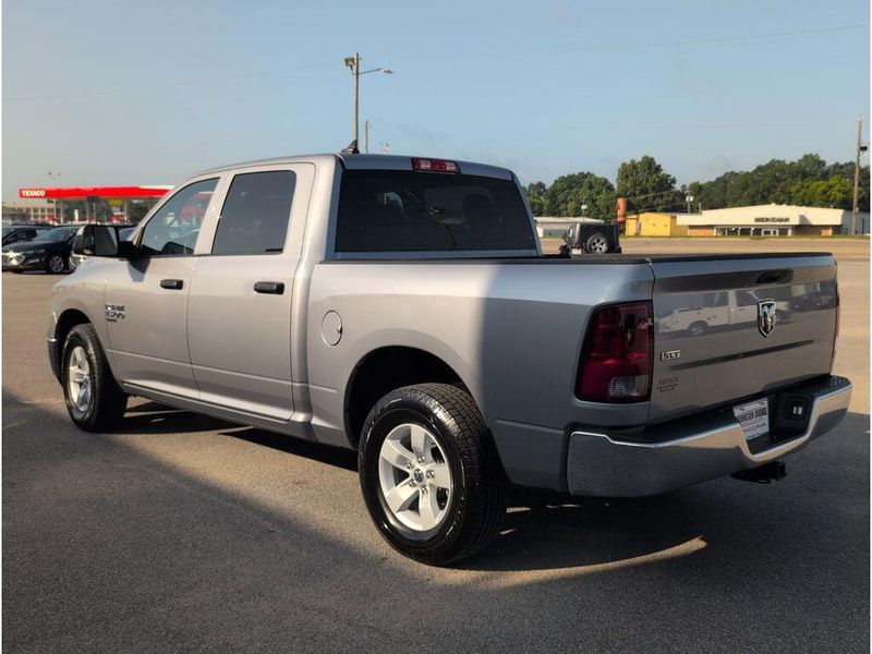 2023 RAM 1500 Classic SLTImage 3