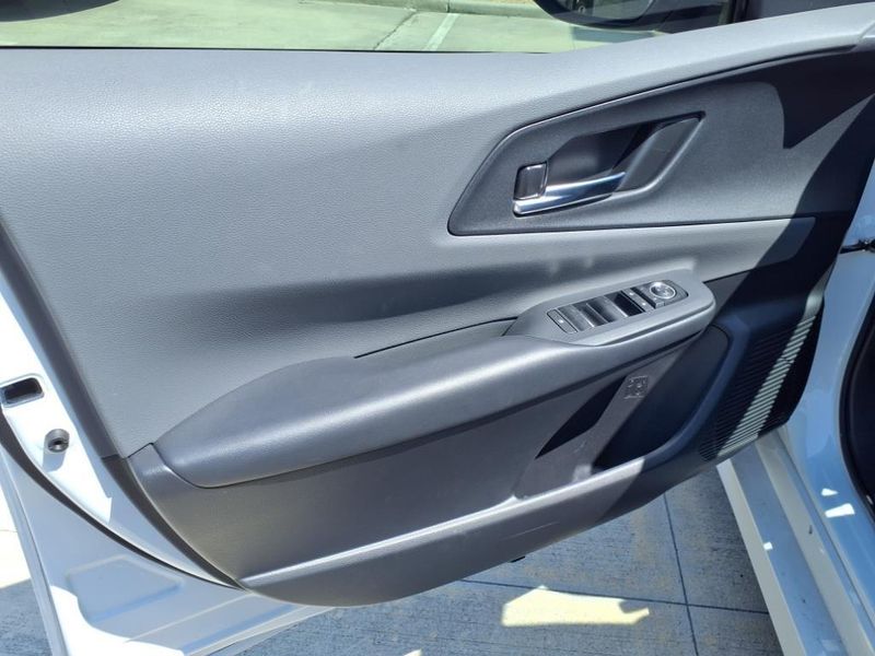Used 2023 Toyota Prius XLEImage 19