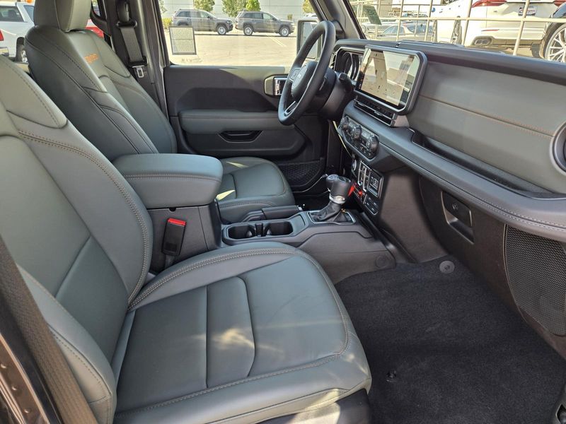 New 2026 Jeep Gladiator Mojave X 4x4