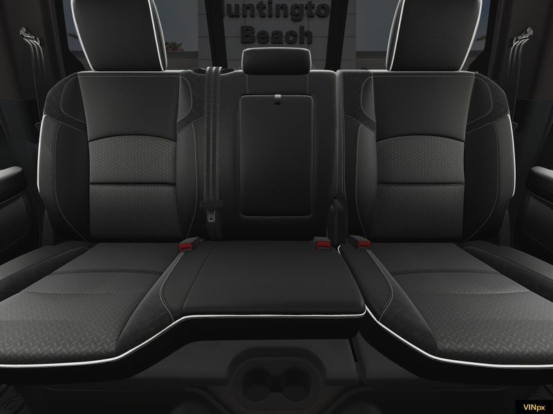 2025 RAM 3500 Laramie Crew Cab 4x4 DuallyImage 17