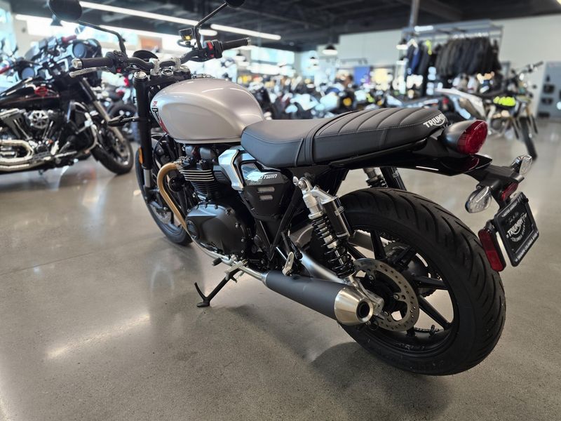 2025 Triumph SPEED TWIN 900 