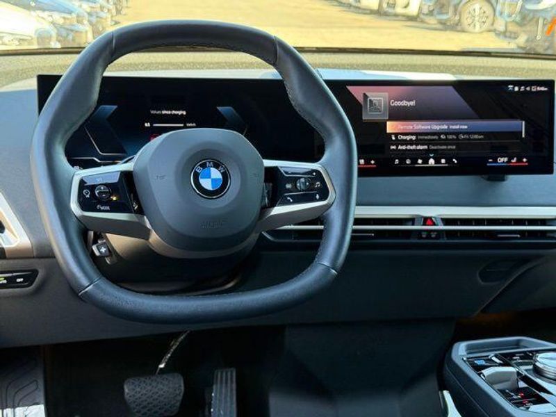 Used 2026 BMW iX xDrive45Image 29