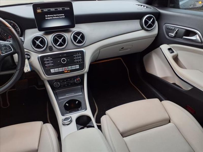 2018 Mercedes-Benz CLA 250 250Image 16