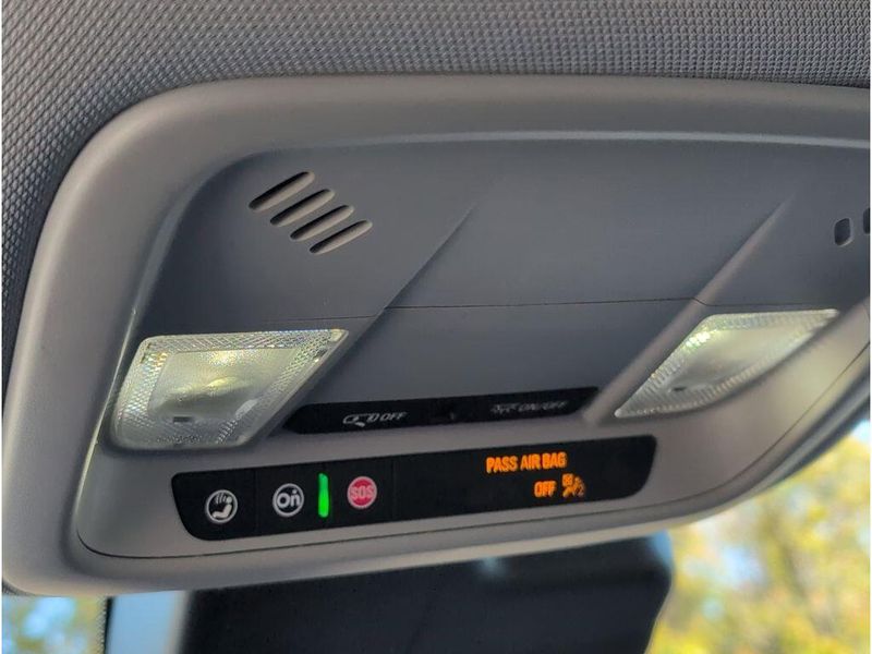 Used 2023 Chevrolet Malibu LTImage 25