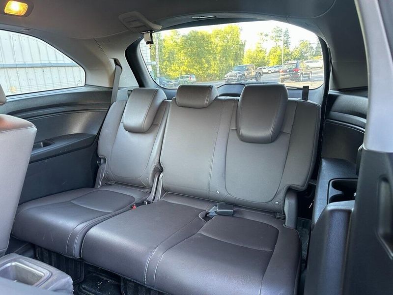 2019 Honda Odyssey EX-L photo 12