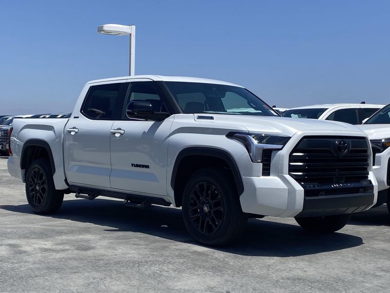 New 2025 Toyota Tundra Limited HybridImage 2