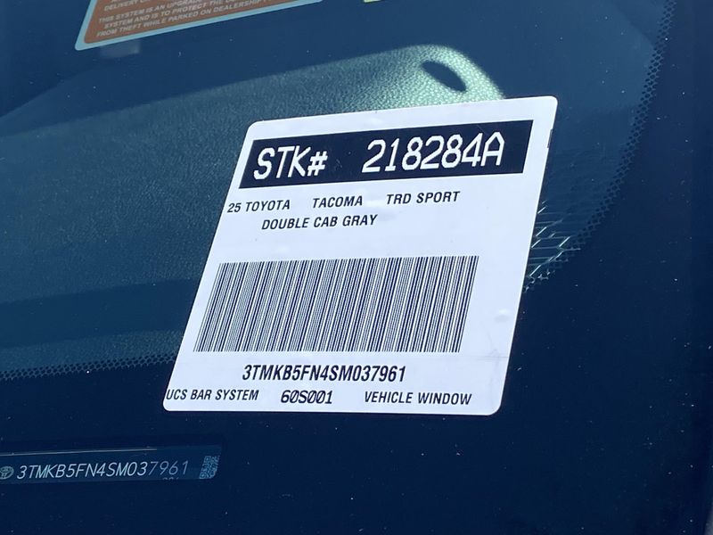 Used 2025 Toyota Tacoma TRD SportImage 32