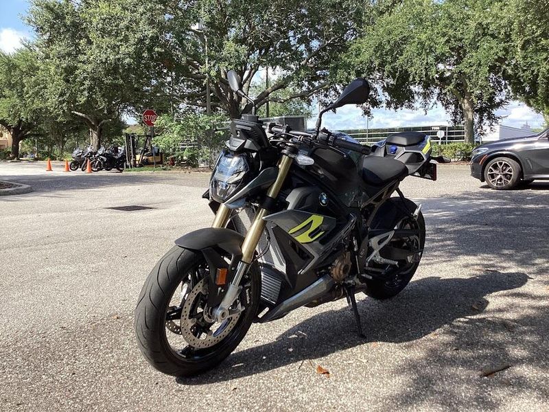New 2024 BMW S 1000 R 