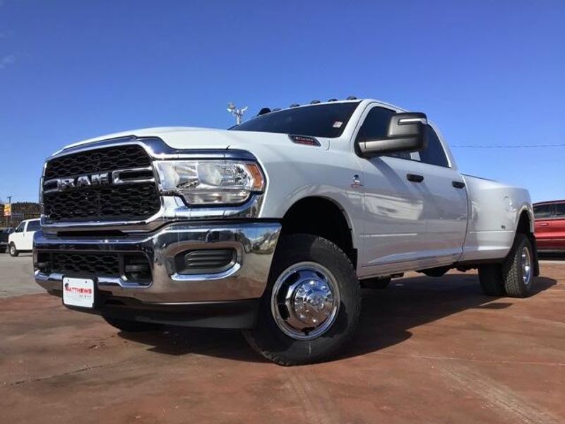 2024 RAM 3500 Tradesman Crew Cab 4x4 8