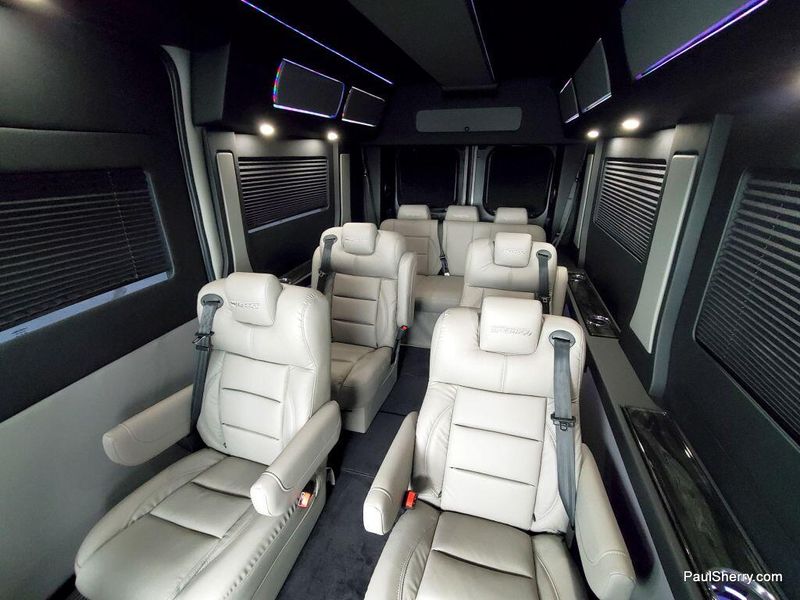 New 2024 RAM ProMaster 2500 Window Van High Roof 159WBImage 2