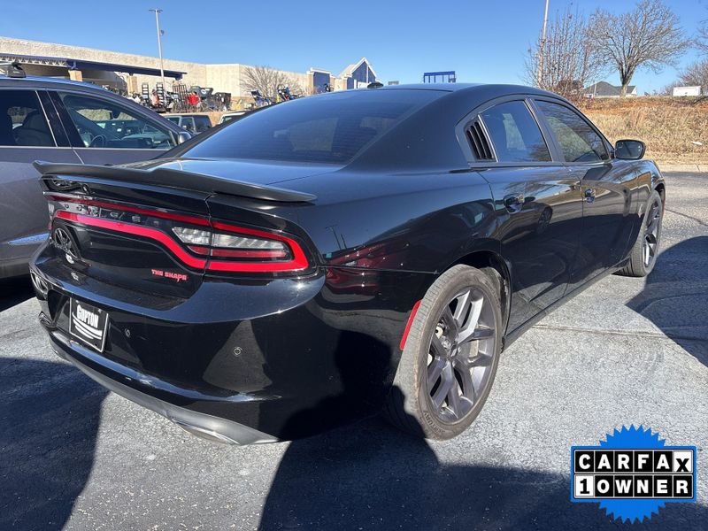 Used 2020 Dodge Charger SXTImage 8