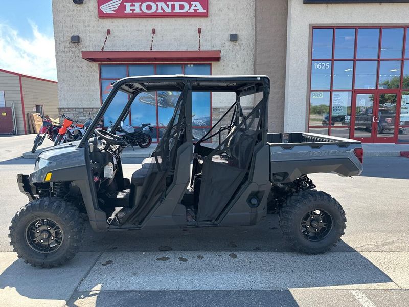 NEW 2025 Polaris RANGER CREW XP 1000 