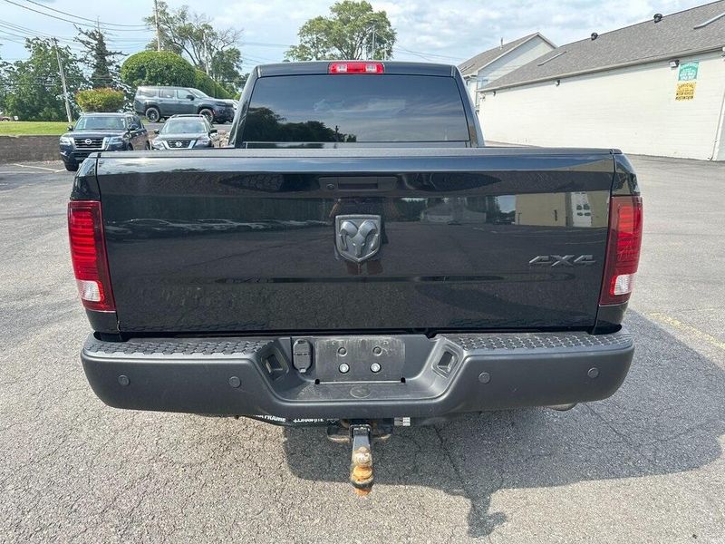 2022 Ram 1500 Classic Warlock photo 7