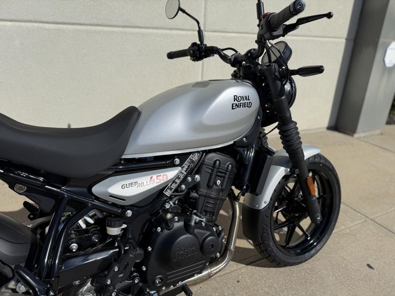 2026 Royal Enfield GUERRILLA 450Image 6