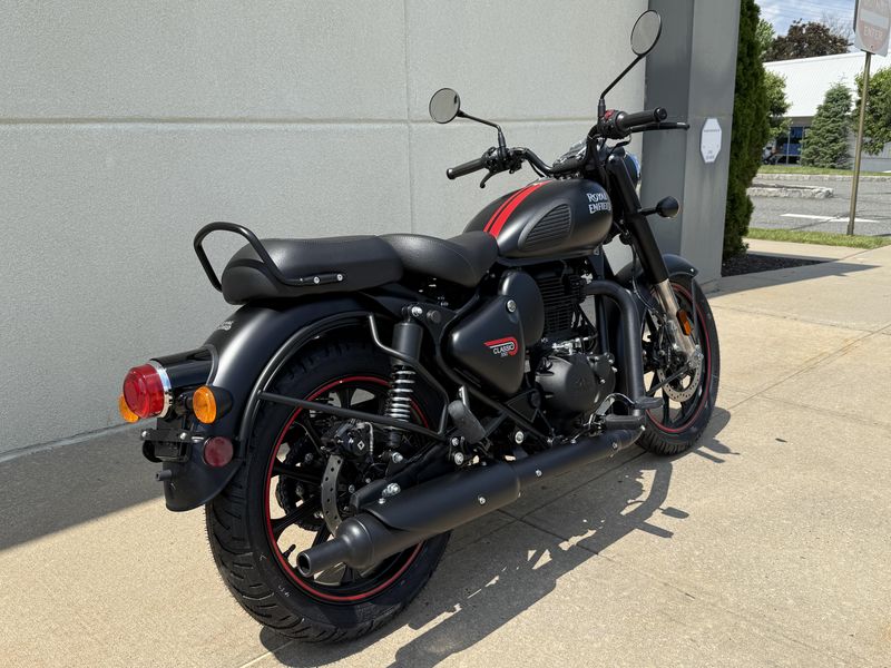 2024 Royal Enfield CLASSIC 350Image 3