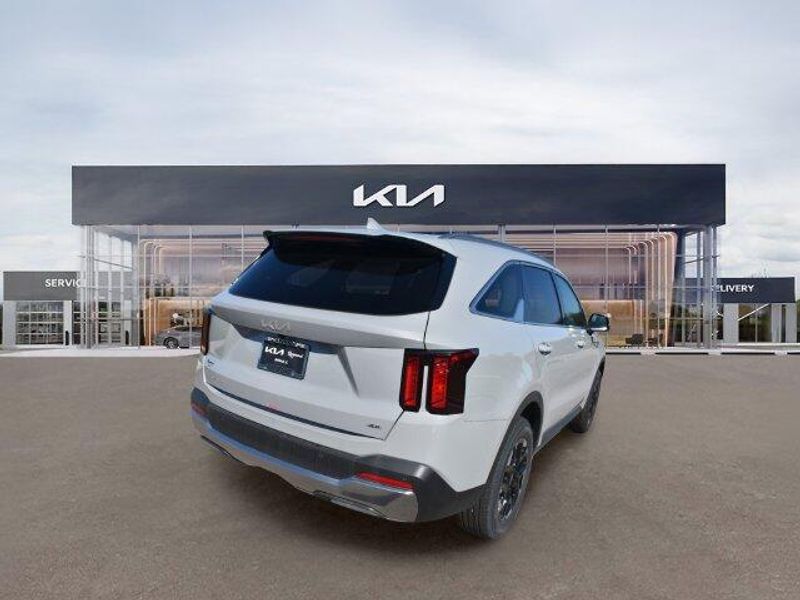 New 2026 Kia Sorento SImage 4